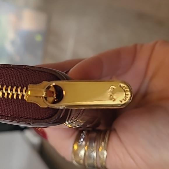 STUNNING louis vuitton Vernis leather plum wine red  zippy 4 card slots - Picture 5 of 16